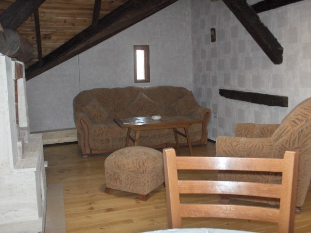 holna meka mebel.JPG
