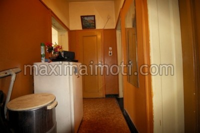 5621_img8423640x427_sold.jpg