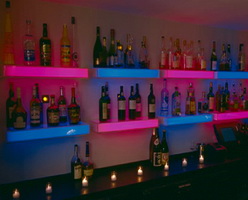 Int%20bar%20121t.jpg