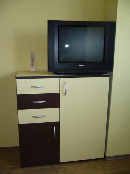 Resize of Resize of Shkaf televizor.jpg
