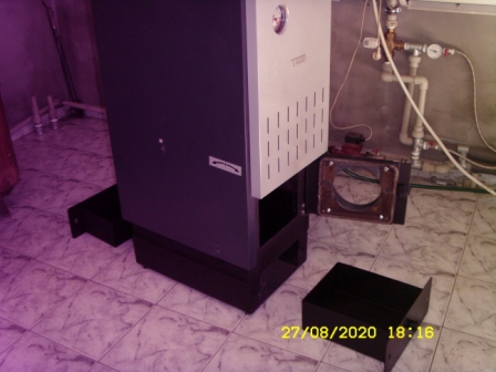 ST830005.JPG