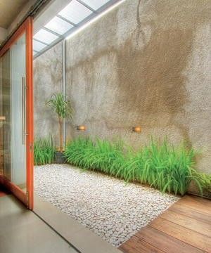 indoor garden.jpg