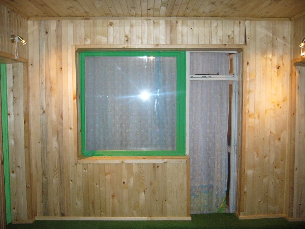 L 004.jpg