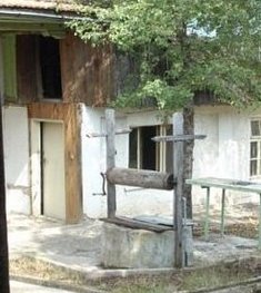 House in Paisi_001.jpg