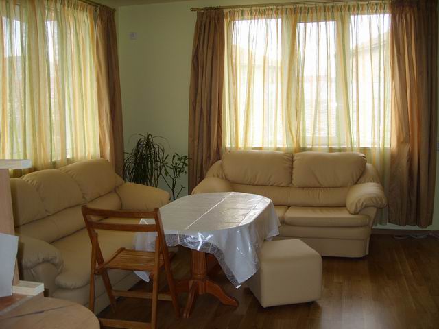 SS851852.JPG