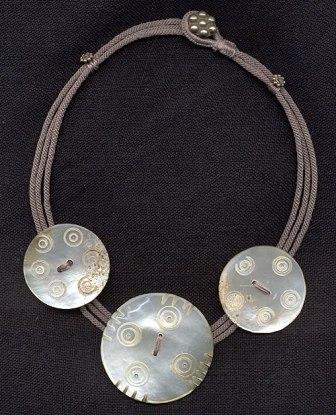 abalonebuttonsbl500.jpg