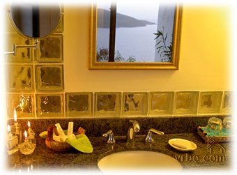 bathroom3.jpg