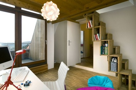 bookstair2.jpg