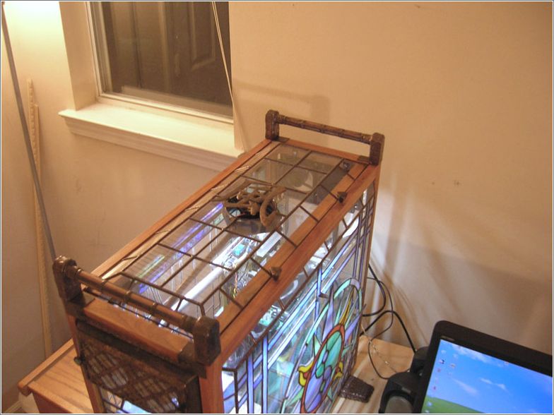 tiffany_glass_computer_02.jpg