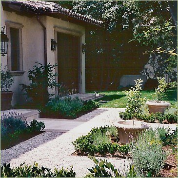 tuscan_front_garden.jpg