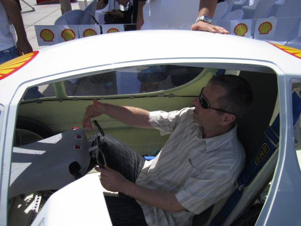E-Car_2.jpg