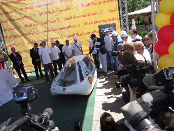 E-Car_3.jpg