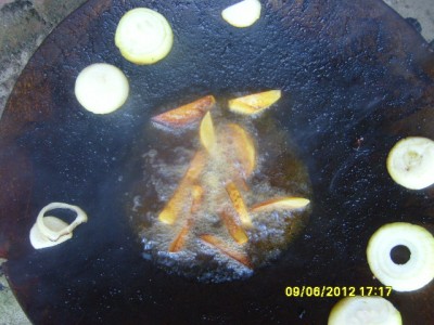 S7008015.JPG
