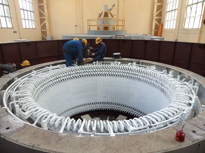 800px-Stator_winding_at_WPS.JPG