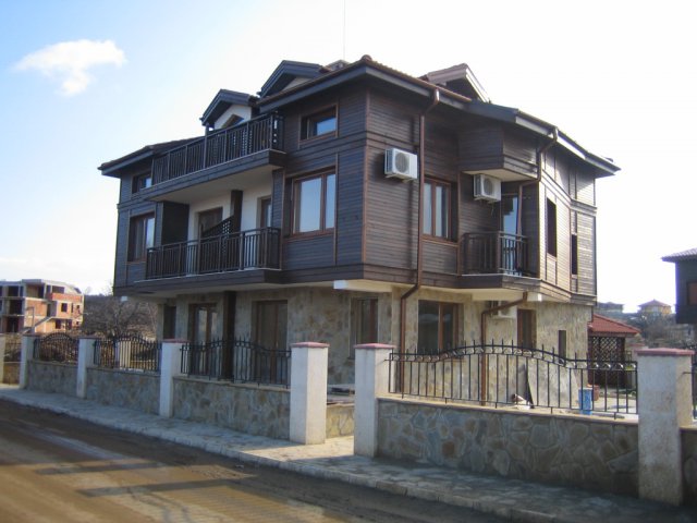 4166503932.jpg