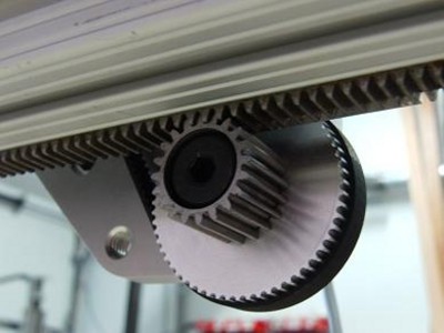 Rack_And_Pinion_Drive1.jpg