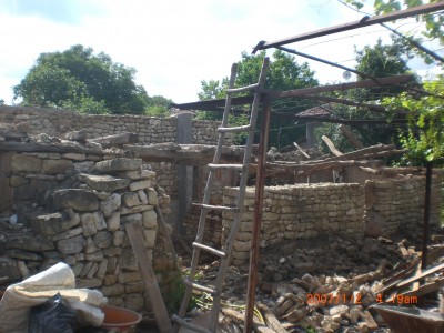 oie_19112025oh2EnEgL.jpg