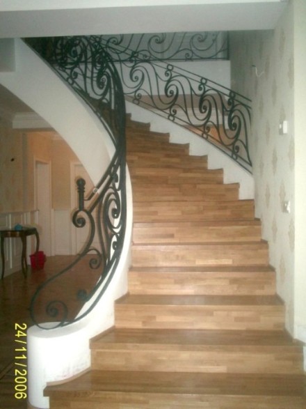 parapet.jpg