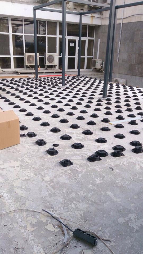 decking_piedestali_distancioneri.jpg