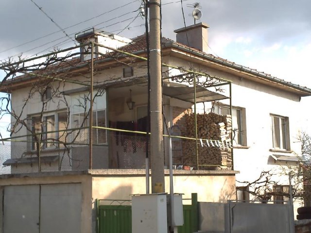 023002353.jpg