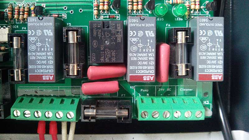 intiel-cleaner-input.jpg