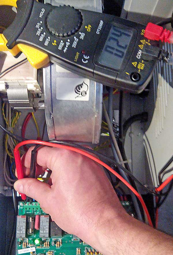 Intiel-cleaner-24v.jpg