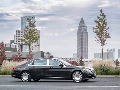 2016-Mercedes-Benz-S-Class-Maybach-1.jpg